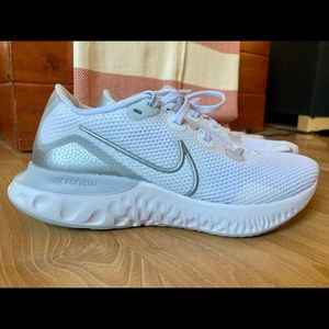 Women’s Nike Renew Run size 8.5.